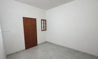CASA CON 2 VIVIENDAS EN VENTA EN B° LOS IMIGRANTES