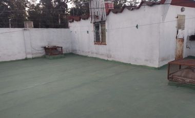 Casa 5 amb. venta Hurlingham c/ jardin y pileta