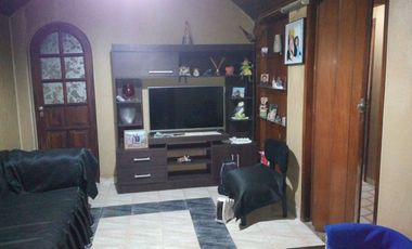 Casa 5 amb. venta Hurlingham c/ jardin y pileta