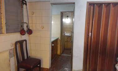 Casa 5 amb. venta Hurlingham c/ jardin y pileta