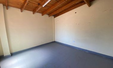 CASA EN VENTA VILLA SOLDATI CAPITAL 5 AMBIENTES