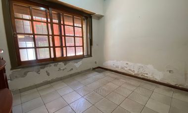 CASA EN VENTA VILLA SOLDATI CAPITAL 5 AMBIENTES