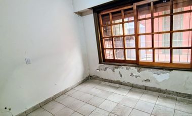 CASA EN VENTA VILLA SOLDATI CAPITAL 5 AMBIENTES