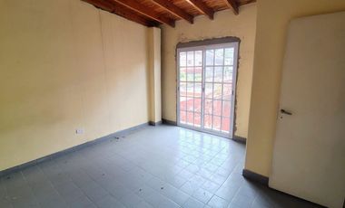 CASA EN VENTA VILLA SOLDATI CAPITAL 5 AMBIENTES