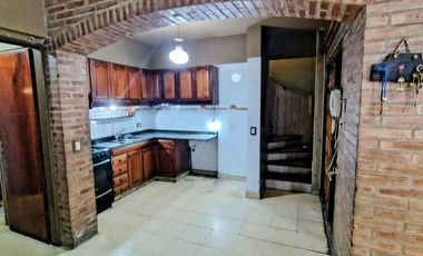 CASA EN VENTA VILLA SOLDATI CAPITAL 5 AMBIENTES