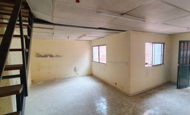 CASA EN VENTA VILLA SOLDATI CAPITAL 5 AMBIENTES