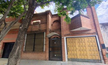 CASA EN VENTA VILLA SOLDATI CAPITAL 5 AMBIENTES