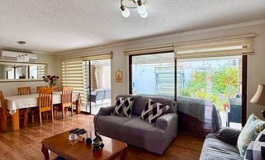 CASA EN MICROBARRIO RESIDENCIAL