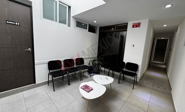 Consultorio Amueblado y Sin Amueblar en Lomas 3ra. todo incluido!