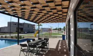 Diseño y privacidad total en un solo nivel en villas del renacimiento