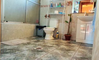 VENTA CASA 4HAB 2BA NUEVA IMPERIAL