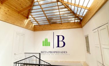 HERMOSA CASA EN PRIMERA LINEA DEL CAMINO