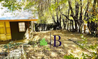 HERMOSA CASA EN PRIMERA LINEA DEL CAMINO