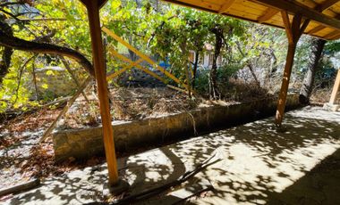 HERMOSA CASA EN PRIMERA LINEA DEL CAMINO