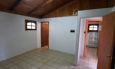 ARRIENDO CASA KM 10 CAMINO A PINTO