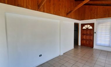 ARRIENDO CASA KM 10 CAMINO A PINTO