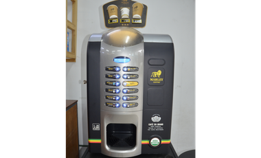 Minimarket con Expendio de Alcoholes