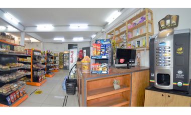 Minimarket con Expendio de Alcoholes