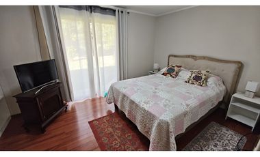Venta Casa 4D con piscina en sector residencial, San Esteban