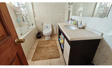 Venta Casa 4D con piscina en sector residencial, San Esteban