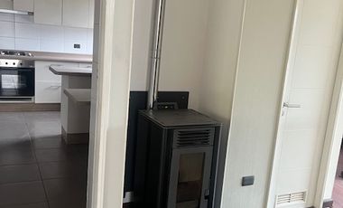 ARRIENDO CASA EN SECTOR PONIENTE