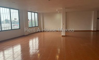Bodega en Renta en Ecatepec de Morelos, Ejido de San Cristobal AM. 26-2715