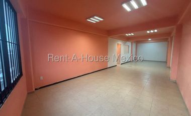 Oficina en Renta en Ecatepec de Morelos, Ejido de San Cristobal AM. 26-2716