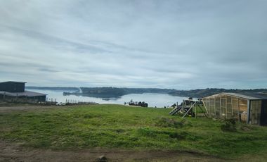 TERRENO CON VISTA AL MAR EN CHILOÉ