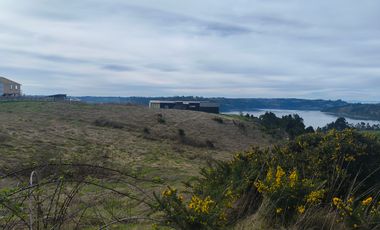 TERRENO CON VISTA AL MAR EN CHILOÉ