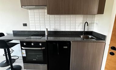 DEPARTAMENTO ESTUDIO AMOBLADO, ESTACIONAMIENTO Y BODEGA