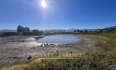 Espectacular parcela productiva con cerezos y casa en Teno