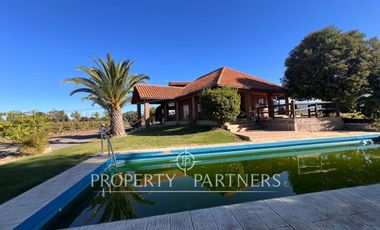 Espectacular parcela productiva con cerezos y casa en Teno