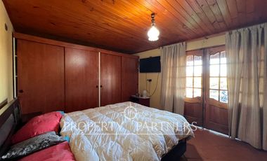 Espectacular parcela productiva con cerezos y casa en Teno