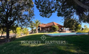 Espectacular parcela productiva con cerezos y casa en Teno