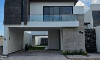 CASA EN RENTA SECTOR LAS VIÑAS