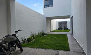 CASA EN RENTA SECTOR LAS VIÑAS