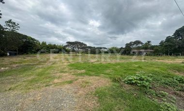 VENTA LOTE EN GINEBRA VALLE