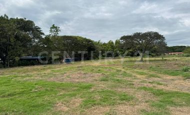 VENTA LOTE EN GINEBRA VALLE
