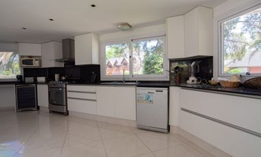 Venta Casa Country San Diego- 6 Amb Quincho Pileta