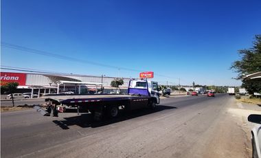 LOCAL 2 NIVELES 1250 M2 ESTACIONAMIENTO BLVD LAZARO C. SAHUAYO MICH