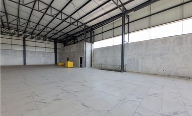 LOCAL 2 NIVELES 1250 M2 ESTACIONAMIENTO BLVD LAZARO C. SAHUAYO MICH