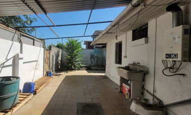 SE VENDE AMPLIA CASA EN MACUL