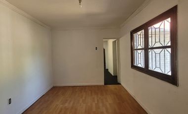SE VENDE AMPLIA CASA EN MACUL