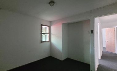 SE VENDE AMPLIA CASA EN MACUL