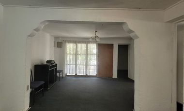 SE VENDE AMPLIA CASA EN MACUL