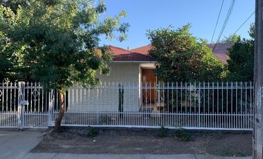 SE VENDE AMPLIA CASA EN MACUL