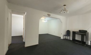 SE VENDE AMPLIA CASA EN MACUL