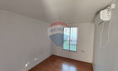ESPACIOSA Y ACOGEDORA CASA EN ARRIENDO
