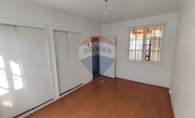 ESPACIOSA Y ACOGEDORA CASA EN ARRIENDO