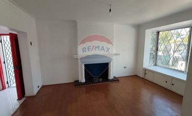 ESPACIOSA Y ACOGEDORA CASA EN ARRIENDO